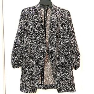 The Limited Black and White Patterned Knit Blazer Sz S